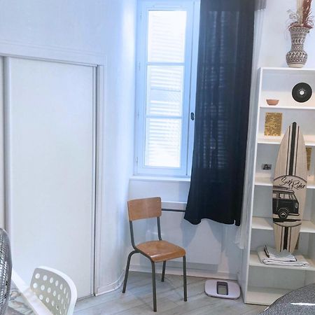 Le Petit Nid Douillet De Jeje Apartment บาย็อนน์ ภายนอก รูปภาพ