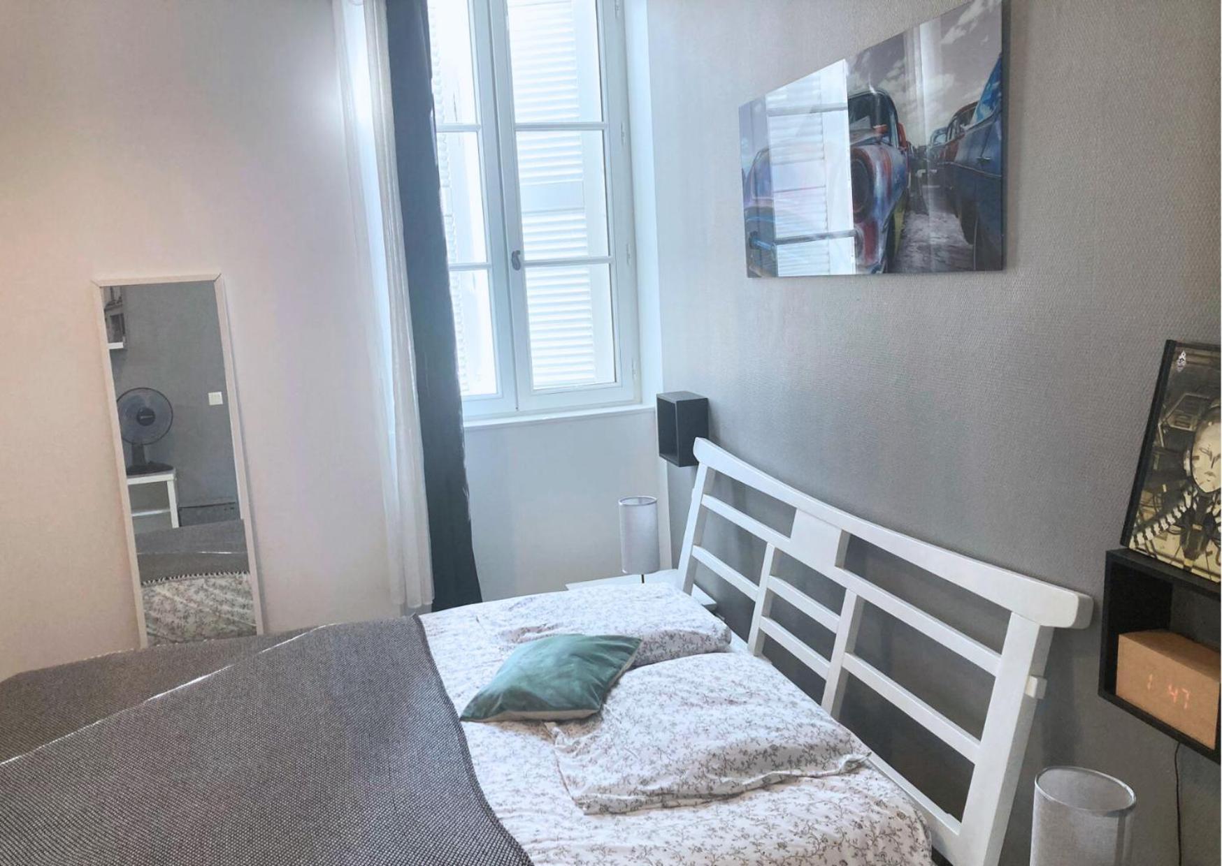 Le Petit Nid Douillet De Jeje Apartment บาย็อนน์ ภายนอก รูปภาพ