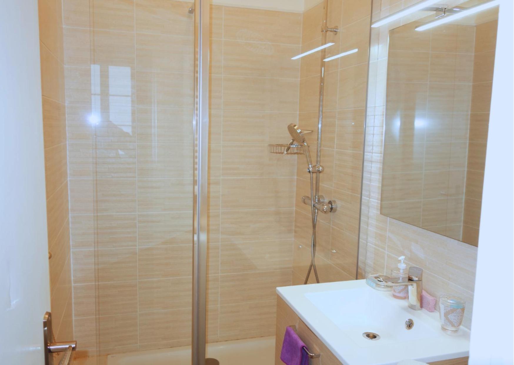 Le Petit Nid Douillet De Jeje Apartment บาย็อนน์ ภายนอก รูปภาพ